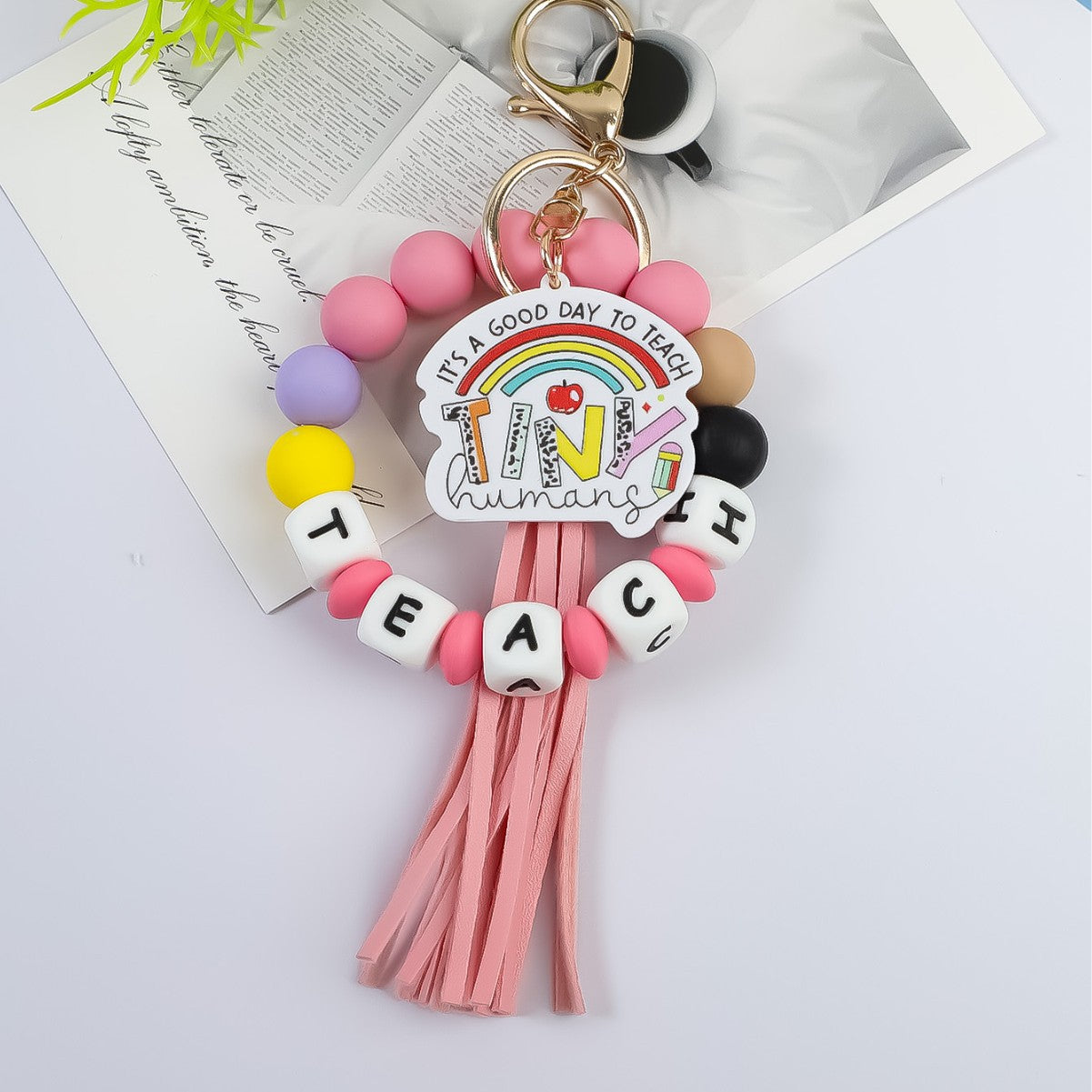 Wholesale Teacher' s Day jewelry silicone bead keychain